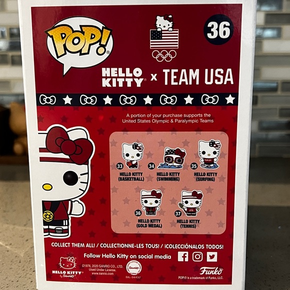 Hello Kitty POP Gold Medal figurine! - Picture 2 of 5